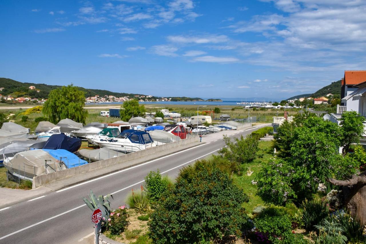 Apartman Belisima Deluxe Supetarska Draga Exteriér fotografie