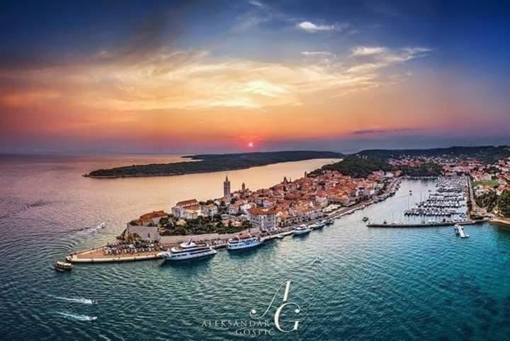 Apartman Belisima Deluxe Supetarska Draga Exteriér fotografie