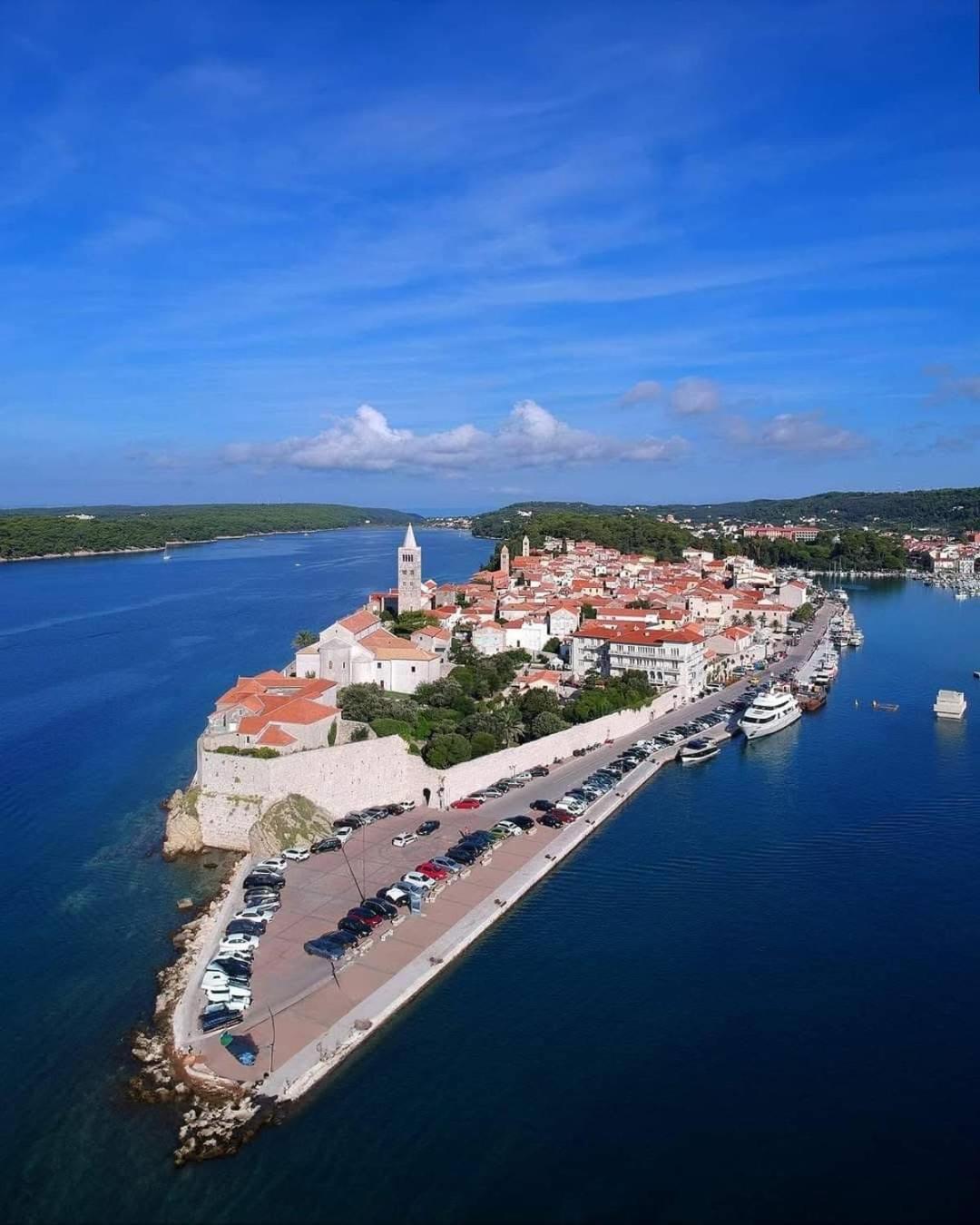 Apartman Belisima Deluxe Supetarska Draga Exteriér fotografie